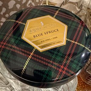 Aqua De Soi blue Spruce hand poured Candle 21oz soy